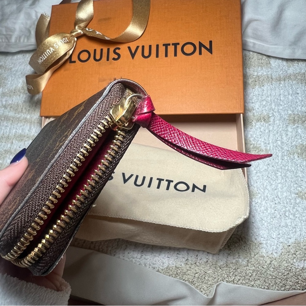 Louis Vuitton Clemence Wallet - Picture 8 of 9